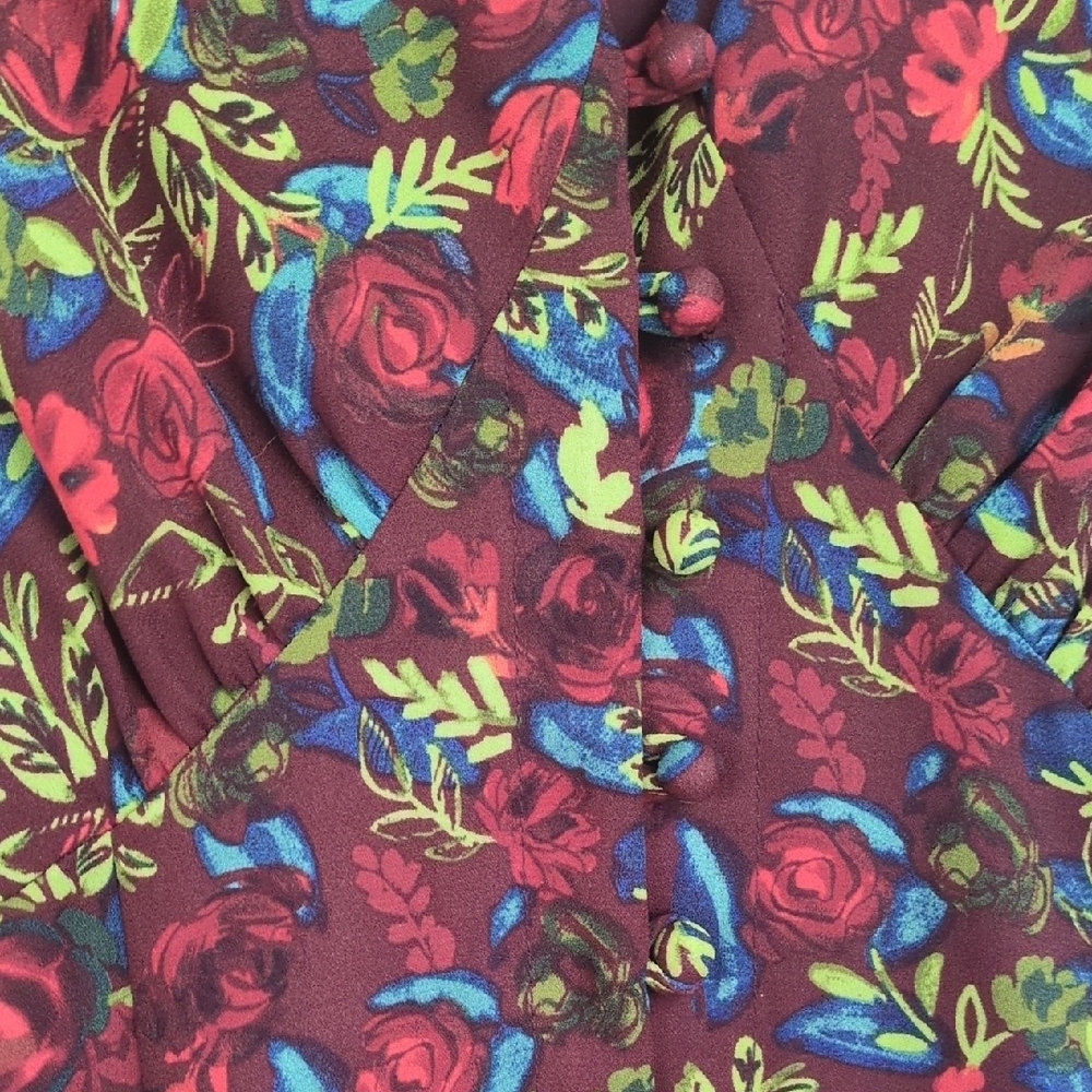 Chic Floral Ruffle Mini Dress - Picture 5 of 9